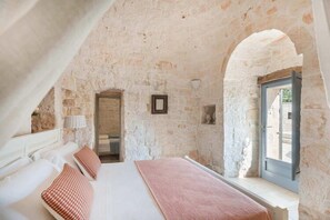 3 bedrooms, travel crib, free WiFi