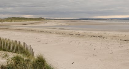 Sea Breeze Holiday Home