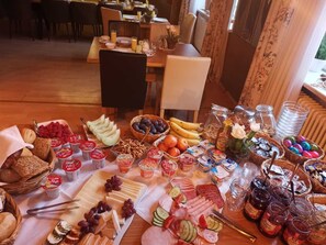 Dagelijks ontbijtbuffet inbegrepen