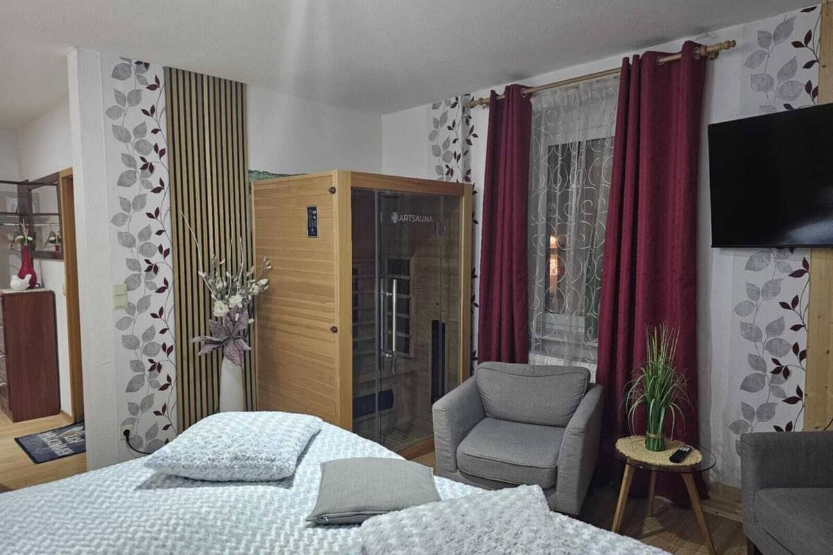 Phòng đôi Deluxe | Minibar, truy cập Internet không dây miễn phí, bộ trải giường 