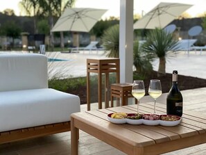 Property grounds - VILLA ANNA: Luxury Villa with big Pool, Jacuzzi and 10.000 m2 of private garden. (Specchia)