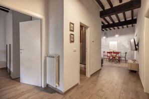 Comfort Apartment, 2 Bedrooms | Living area | 40-inch flat-screen TV with digital channels - Laurel Apartment by Mmega (Florence)