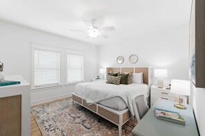 4 chambres, fer et planche à repasser, Wi-Fi gratuit, draps fournis