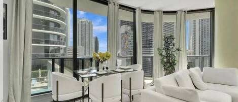 Smart TV, ping pong, printers