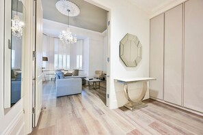 Interior - GuestReady - Sublime hideaway in Earl's Court (London)