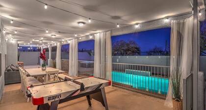 Modern Luxury - Heated Pool, Hot Tub & Vegas Vibes
