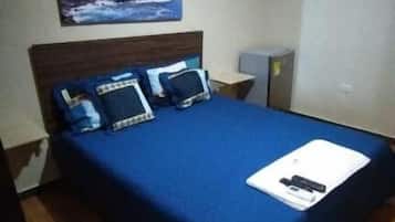 Standard Apartment, 2 Doubles | 1 ๊ฐ์ ์นจ์ค, ๋ฌด๋ฃ WiFi, ์นจ๋ ์ํธ