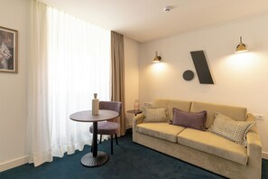 Suite | Wohnbereich | Smart-TV