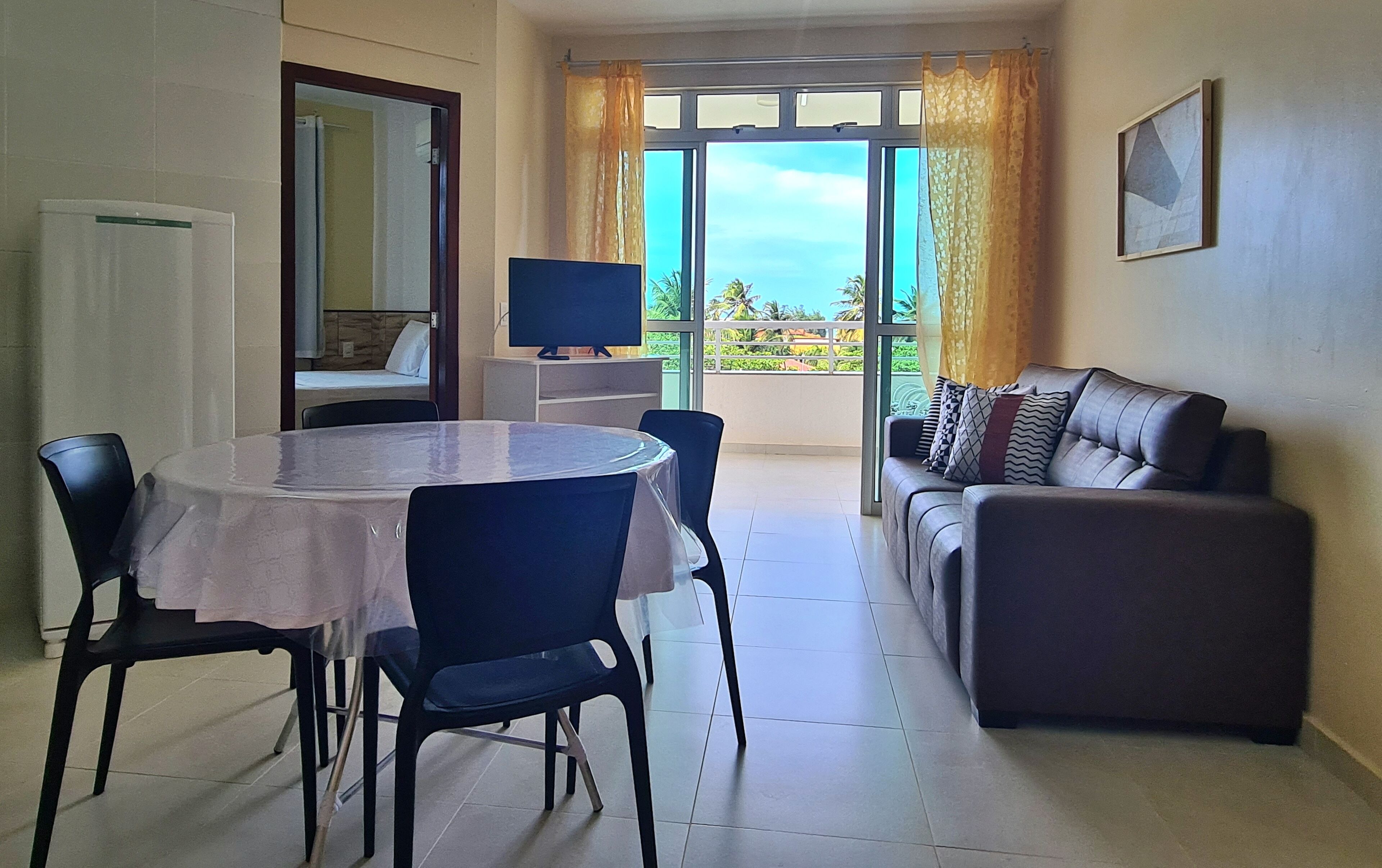 Basic Apartment | Living area