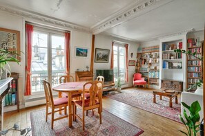 Interior - Beautiful cocoon near Montmartre (Paris)