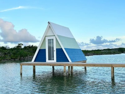Beachfront Cabin #1/Free Breakfast/120SF