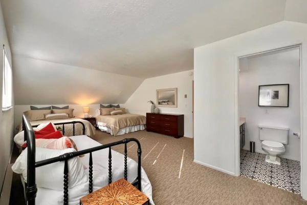 3 多间卧室、熨斗/熨衣板、WiFi、床单