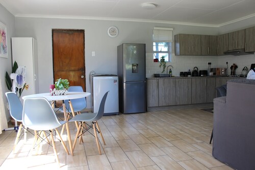 Wild Paradise Cottage 1 Get away from busy life at this unforgettable escape.