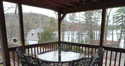 Charming 2-bedroom cottage in New Durham with private water access with dock