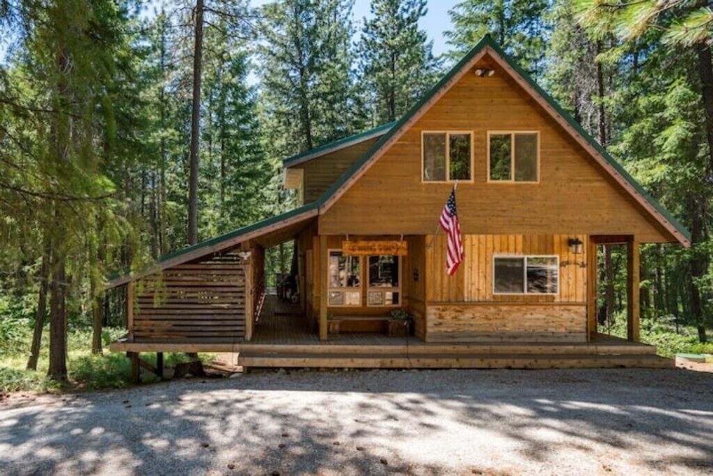 Pine Top Cabin in Leavenworth, WA / Lake Wenatchee