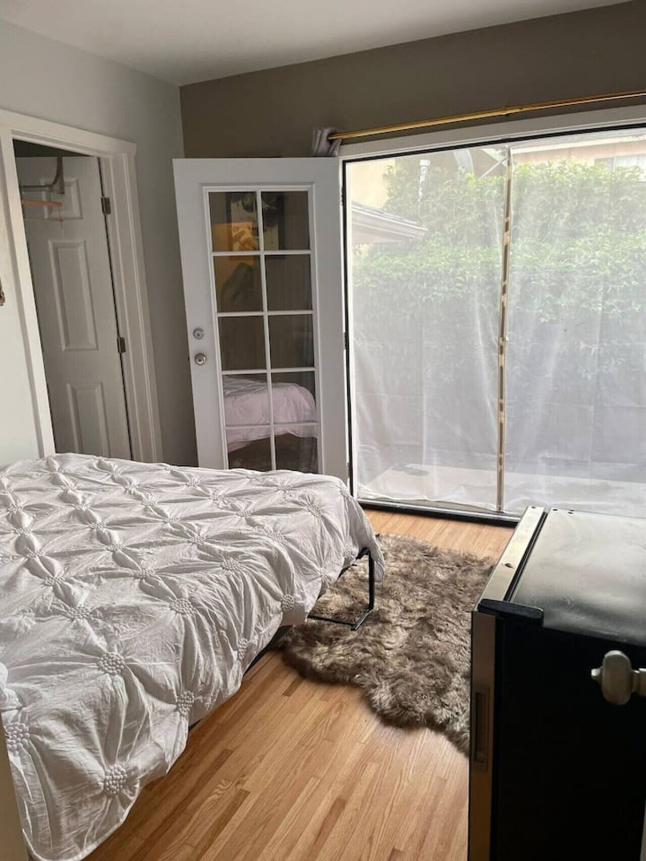 259) Private/Secure studio!