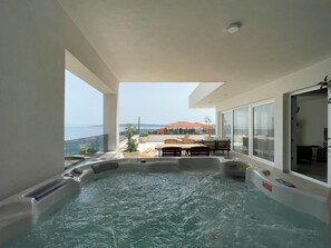 DONJI APT | Terrace/patio - Exclusive Seafront Suites with hot tub (Jelsa)
