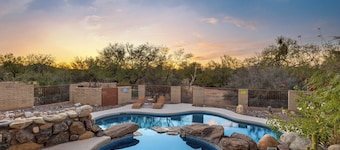 Discover Oro Valley, just a quick 18-min drive from University of Arizona