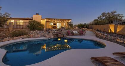 Discover Oro Valley, just a quick 18-min drive from University of Arizona