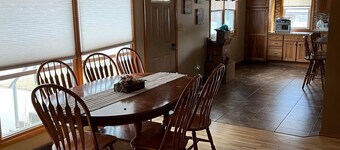 5-bedroom House for Sturgis rally with AC, 4 car garage, 2 blocks off Main St.