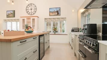 Fridge, dishwasher, electric kettle, toaster