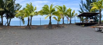 TAHITI - Taharuu Bungalow Surf Piti