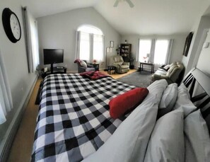 1 chambre, bureau, fer et planche à repasser, accès au Wi-Fi (inclus)