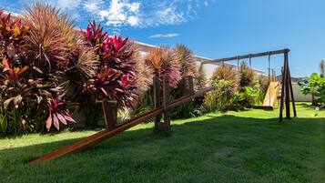 Children’s play area – outdoor