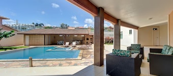 2 quartos ideal p/famílias - Térreo próx. piscina