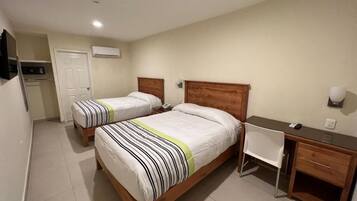 In-room safe, free WiFi