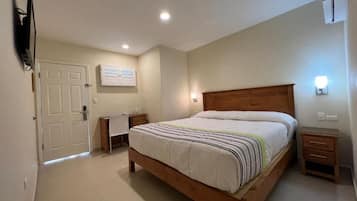 In-room safe, free WiFi