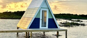Beachfront Cabin #2/Free Breakfast/120SF