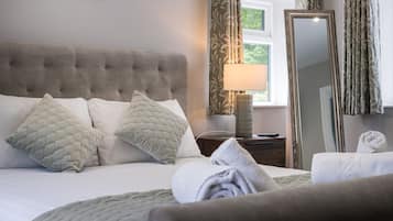 3 bedrooms, individually decorated, individually furnished, free WiFi