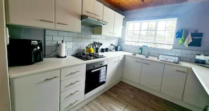 Wild Paradise Flat in Port Elizabeth