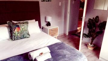 3 bedrooms, iron/ironing board, travel cot, WiFi