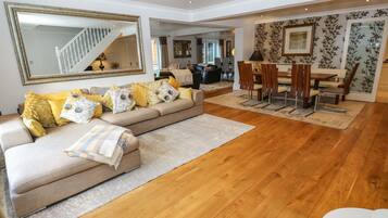 4 soverom, individuelt dekorert og individuelt innredet