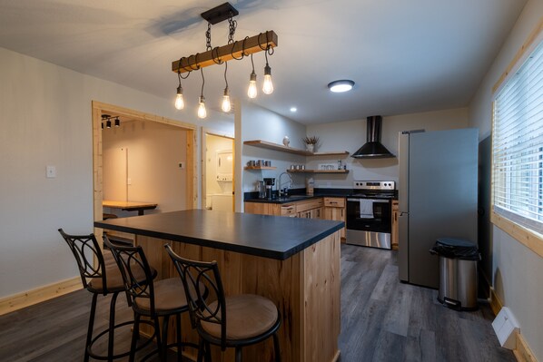 Fridge, microwave, oven, stovetop