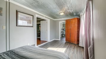 5 habitaciones, internet y ropa de cama