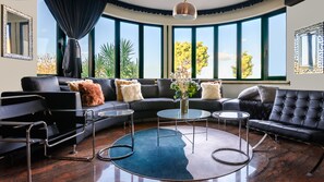 Smart TV, fireplace, video games, table football