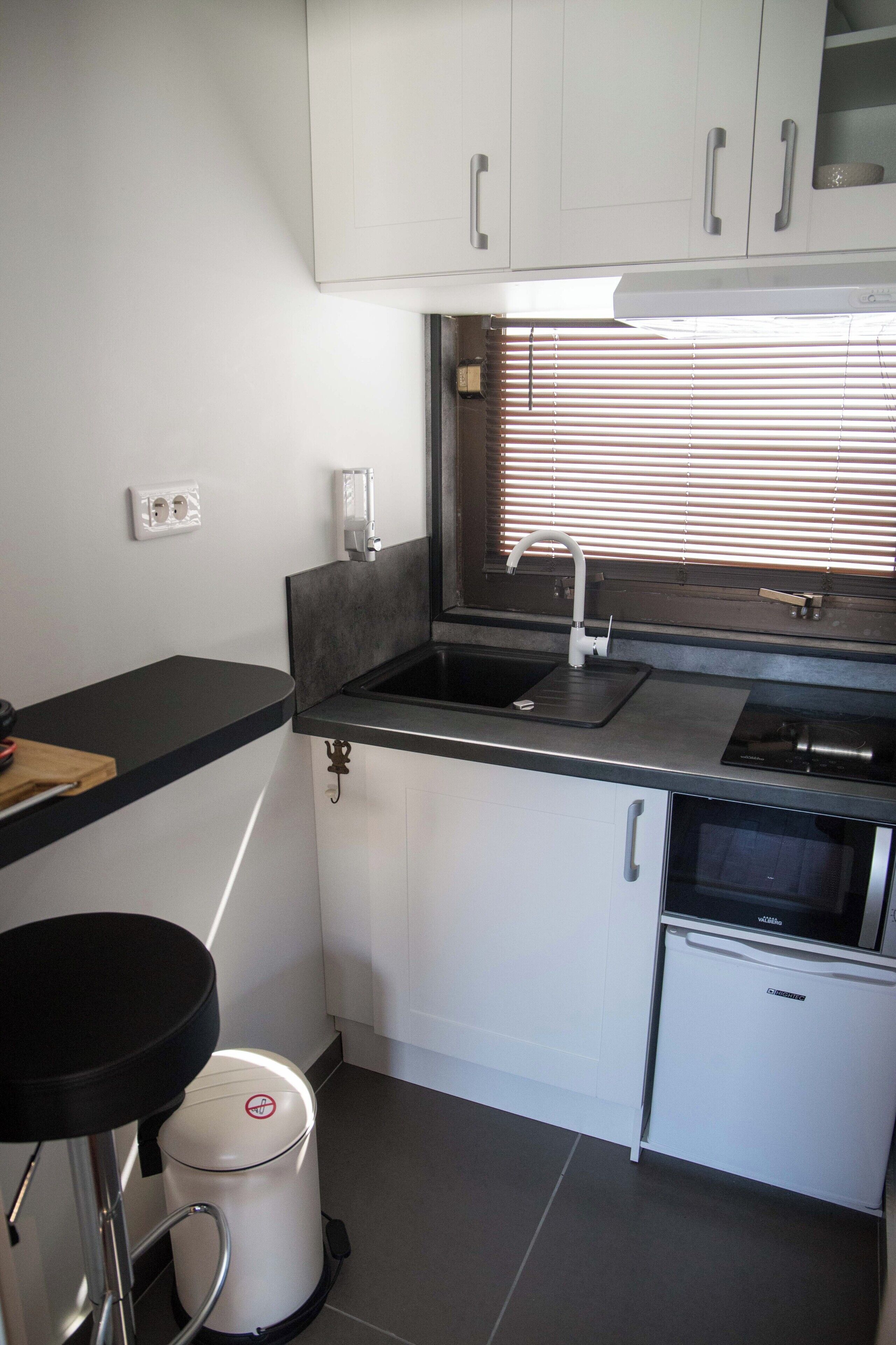 Microwave, stovetop, electric kettle, toaster