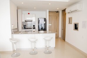 Apartment (CM02I) | Eigene Küche | Großer Kühlschrank, Mikrowelle, Ofen, Herdplatte
