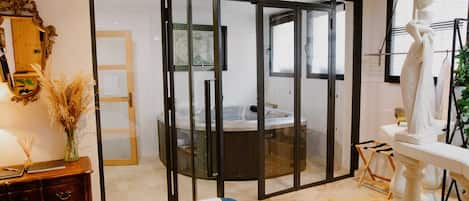 Een kluis op de kamer, gratis wifi, beddengoed