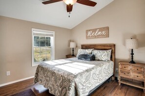 2 bedrooms, WiFi, bed sheets