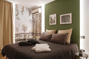 Luxury-Penthouse | 1 Schlafzimmer, Daunenbettdecken, Betten mit Memory-Foam-Matratzen