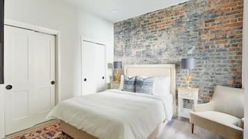 Studio Suite | Iron/ironing board, free WiFi, bed sheets