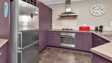 Fridge, microwave, dishwasher, coffee/tea maker
