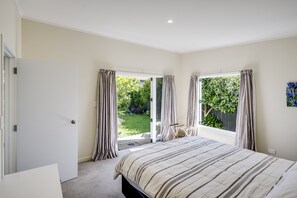 3 bedrooms, iron/ironing board, WiFi