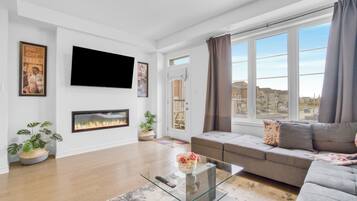 智能電視、壁爐