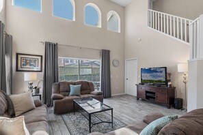 TV - 6 Bedrooms/ 3.5 Bathrooms/ Lake Berkley (4700 PL) (Kissimmee)