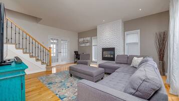 智能电视、壁炉